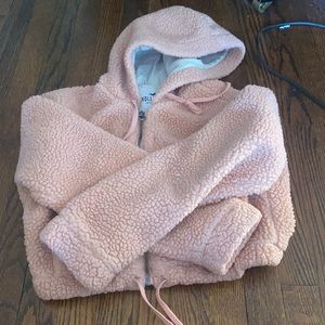 hollister pink cropped sherpa (teddy)